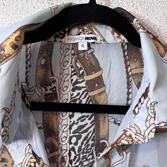 Fashion Nova Chain Pattern Button Down Shirt - Light Blue and Tan - Picture 6 of 7